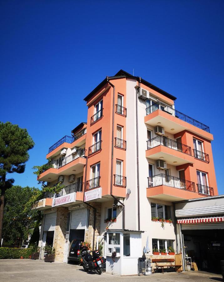 Respekt Guest House Sunny Beach Exterior foto