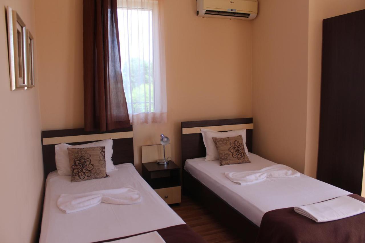 Respekt Guest House Sunny Beach Exterior foto